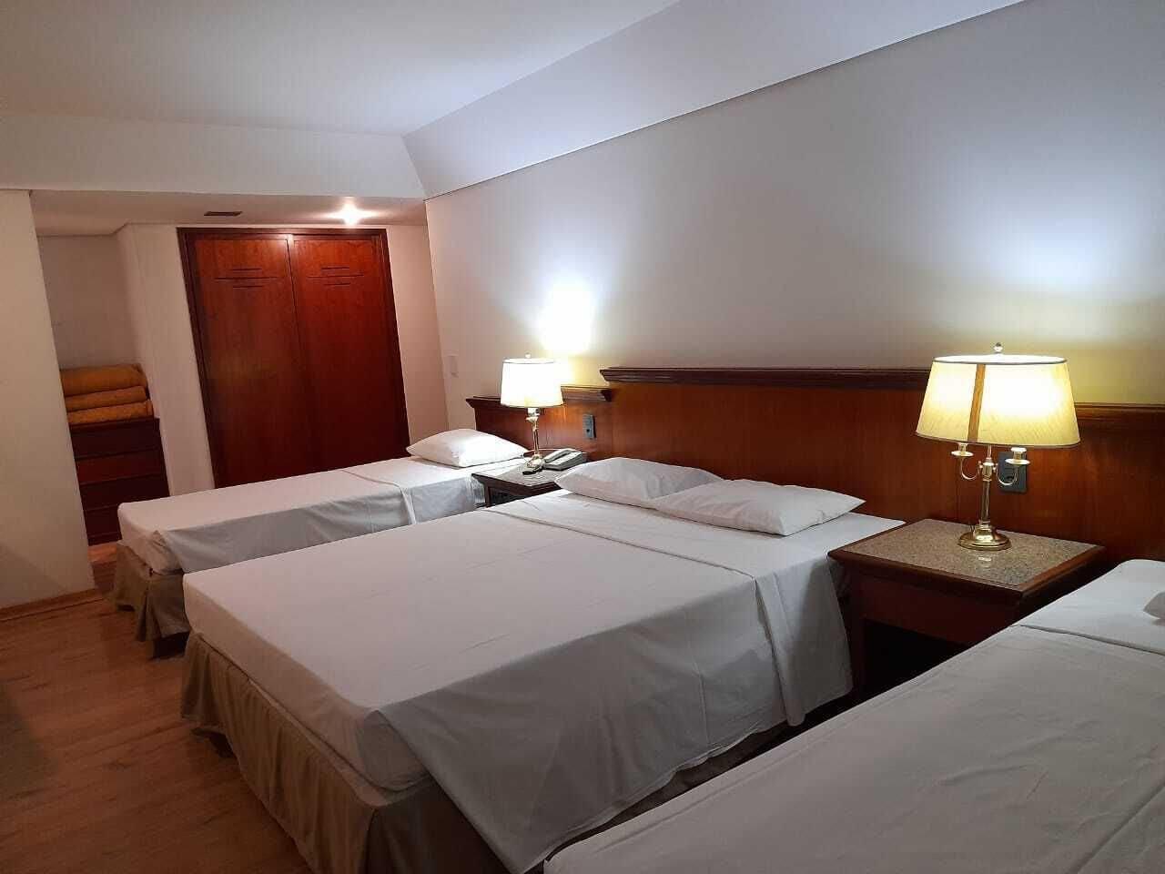Rede Andrade Braz Hotel Curitiba Exterior foto